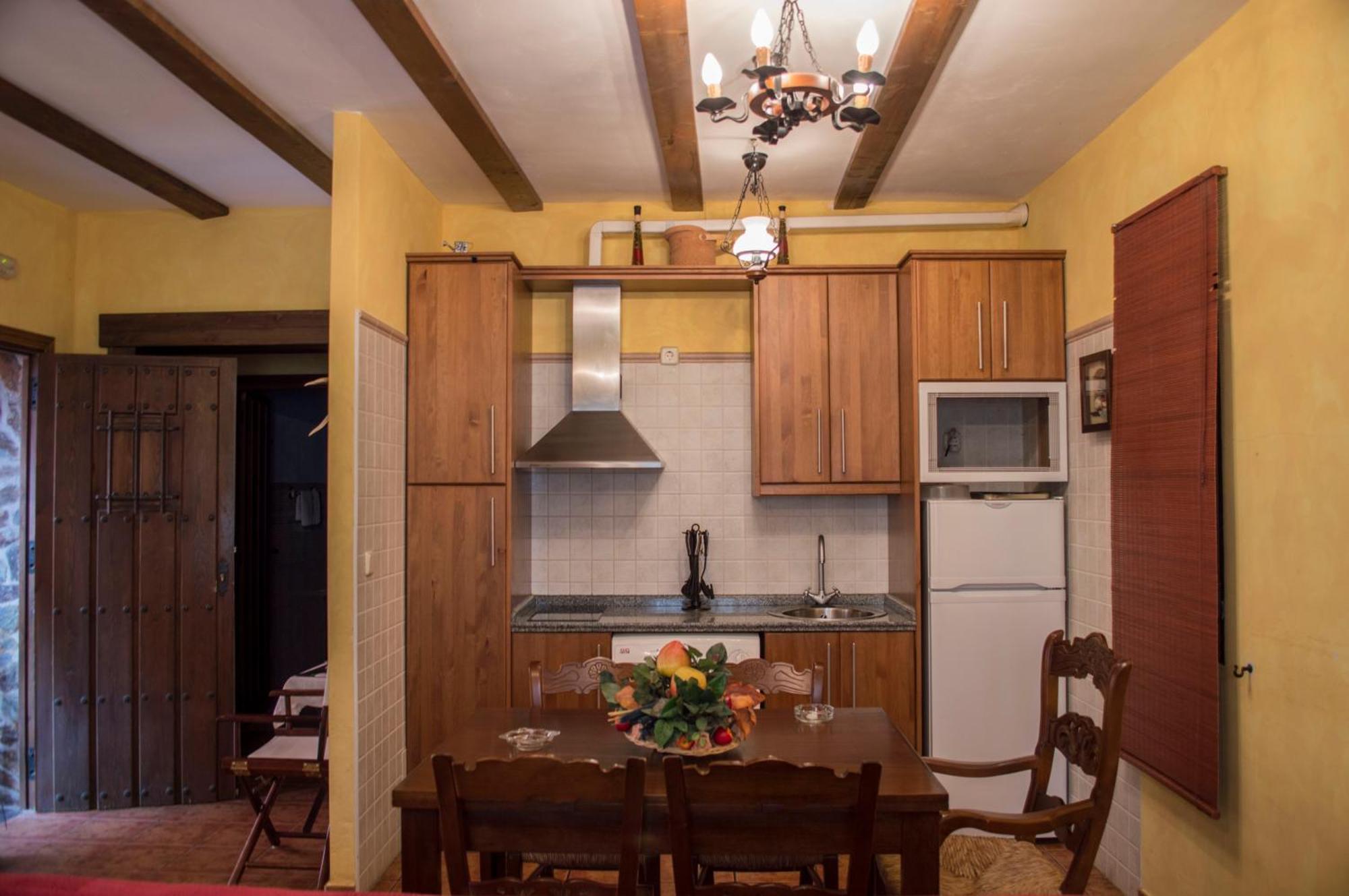 Apartamentos Rurales Alvado Tamajon Kültér fotó
