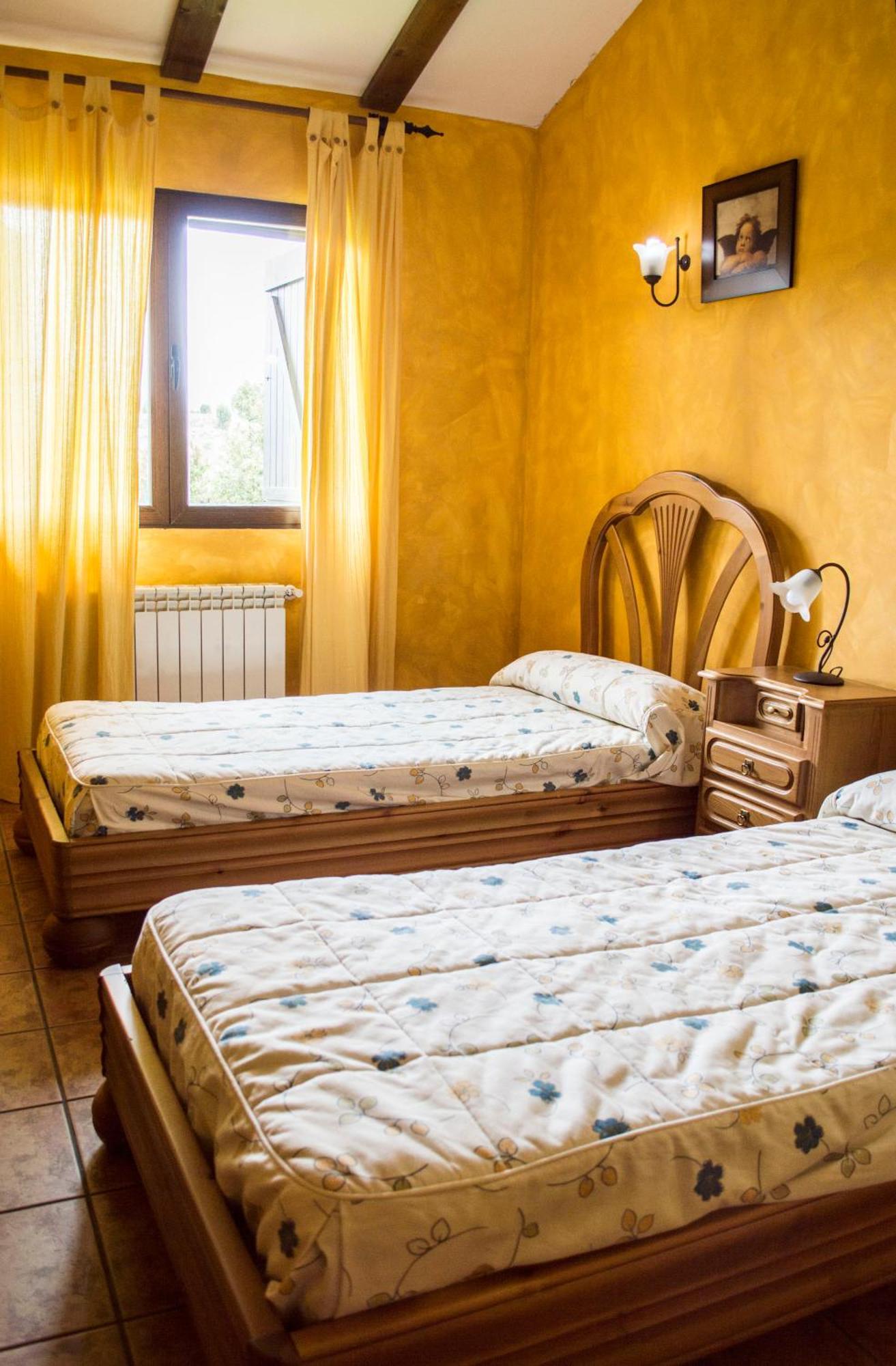 Apartamentos Rurales Alvado Tamajon Kültér fotó